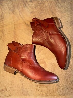 Garnet Hill Leather Bow Ankle Boots Size 38